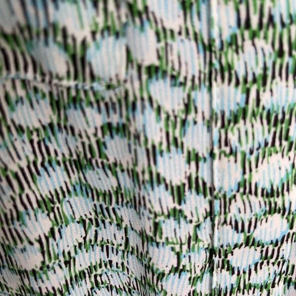 CAbi Sleeveless Collared V-Neck blouse Sz S - Picture 4 of 5